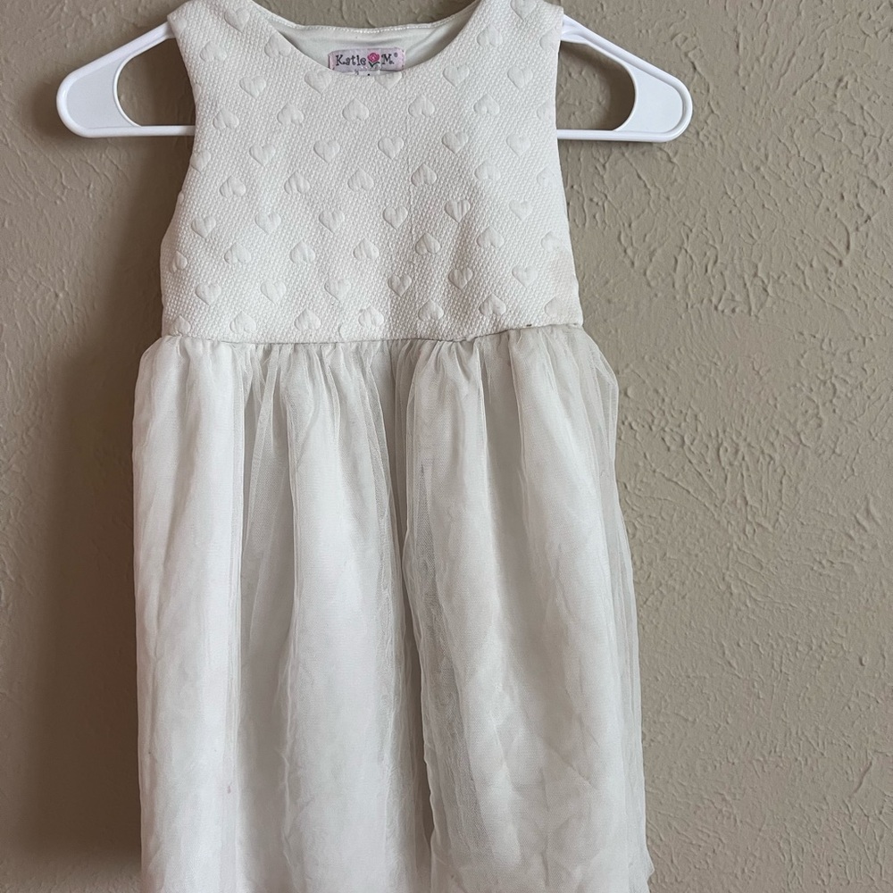 Elegant White Kids Dress 🤍